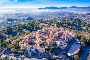 Vue-village-Mougins-1890x1260-1-300x200