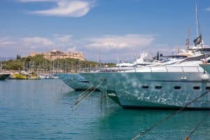 antibes-ga01036b71_1920-300x200
